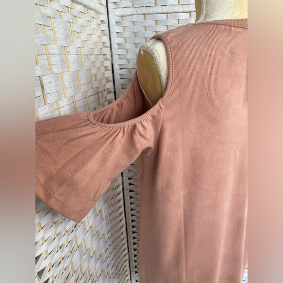 NWT Hem & Thread Cold Shoulder Pearl Trimmed Brushed Rib Dress MIDI Mauve - Picture 7 of 11